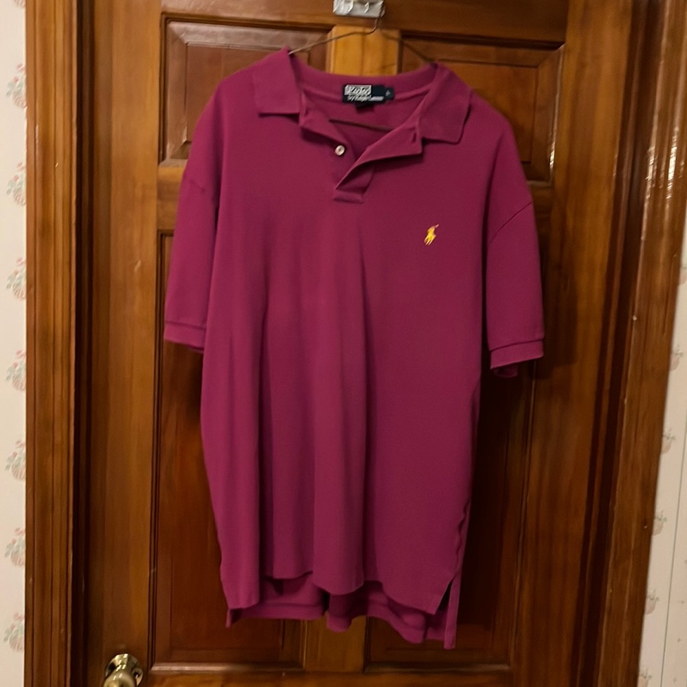 This is a large men’s Ralph Lauren polo shirt very good condition
